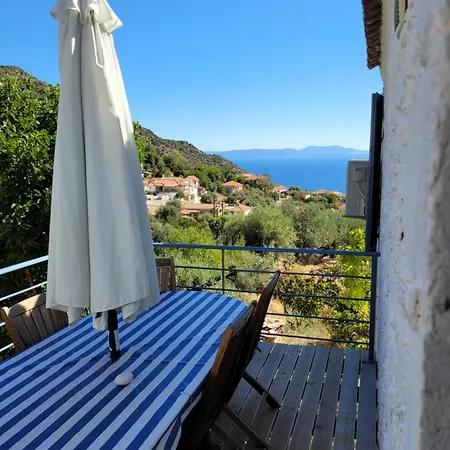 Σπίτι διακοπών Lovely Traditionnal House With Sea View *