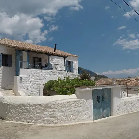 Lovely Traditionnal House With Sea View