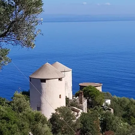 Lovely Traditionnal House With Sea View
