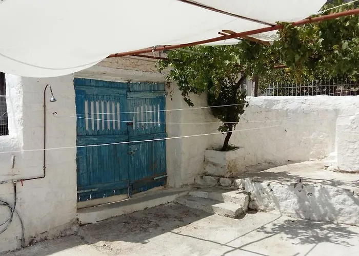 Lovely Traditionnal House With Sea View Nyaraló *