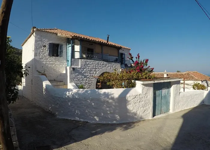 Nyaraló Lovely Traditionnal House With Sea View *