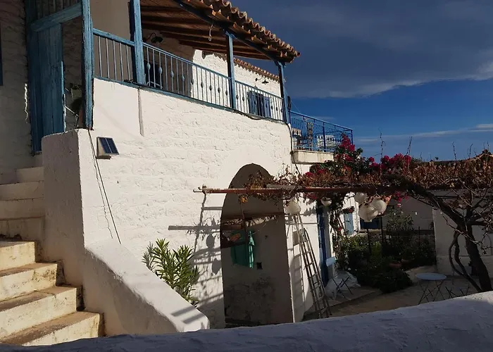 Nyaraló Lovely Traditionnal House With Sea View